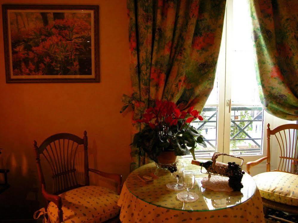 Hotel Le Relais Médicis