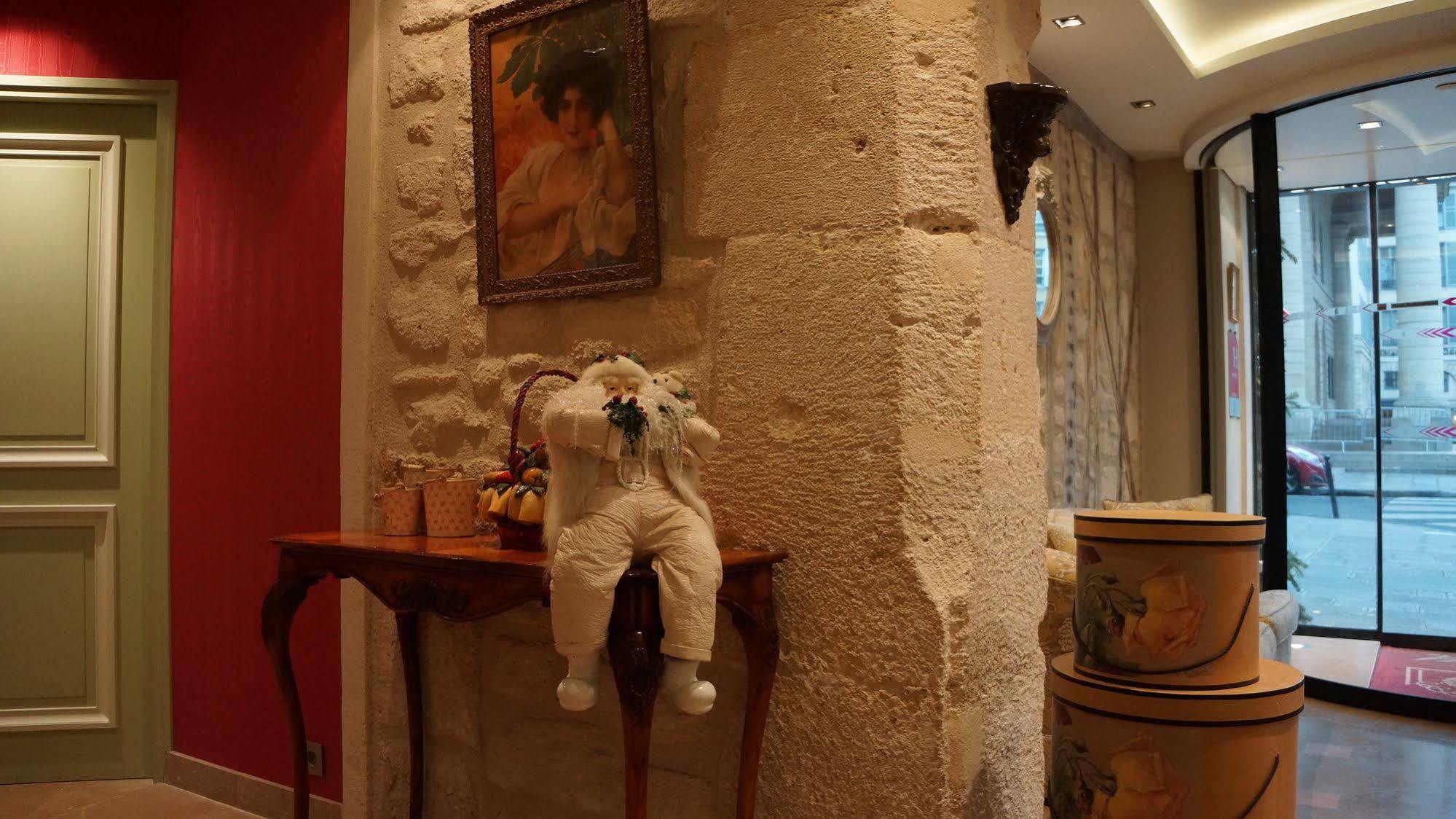 Hotel Le Relais Médicis Parigi