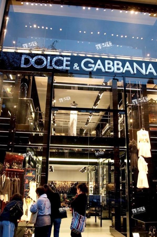 21a Marechal Foch Avenue Champs-elysees Parigi