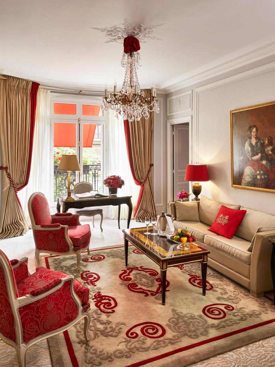 Plaza Athénée - Dorchester Collection Hotel
