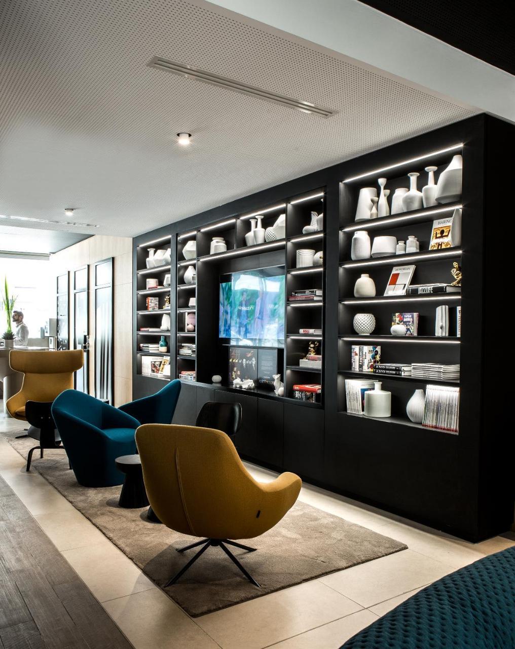 Mercure 17 Batignolles Hotel 4*