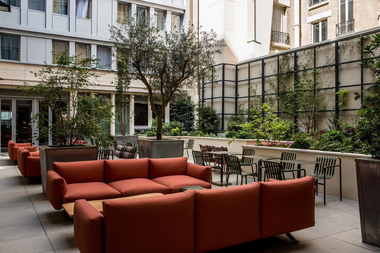 Hotel Mercure 17 Batignolles 4*