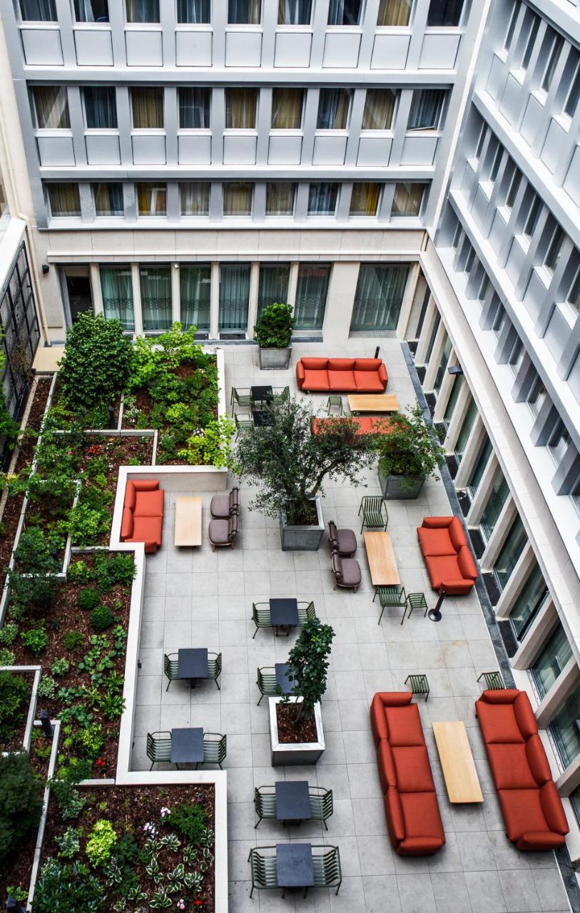 Mercure 17 Batignolles Hotel