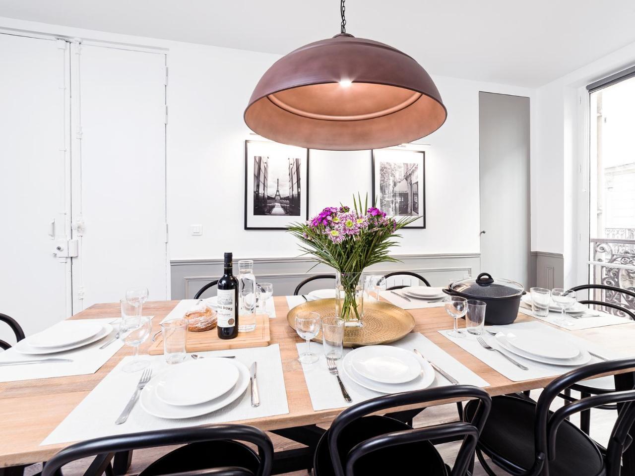 Livinparis - Luxury 3 & 4 Bedrooms Montmartre I Parigi