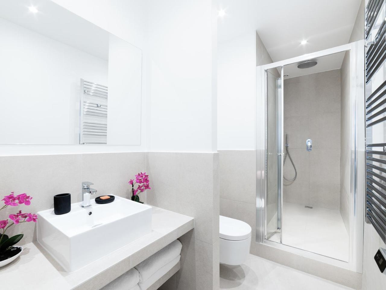 Livinparis - Luxury 3 & 4 Bedrooms Montmartre I
