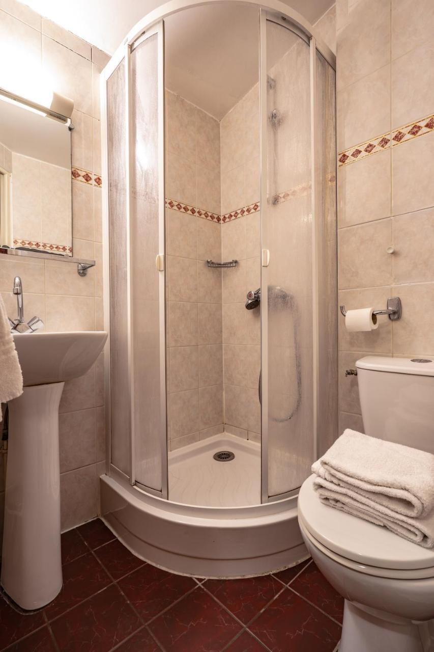 Neptune Place D'italie Hotel 2*