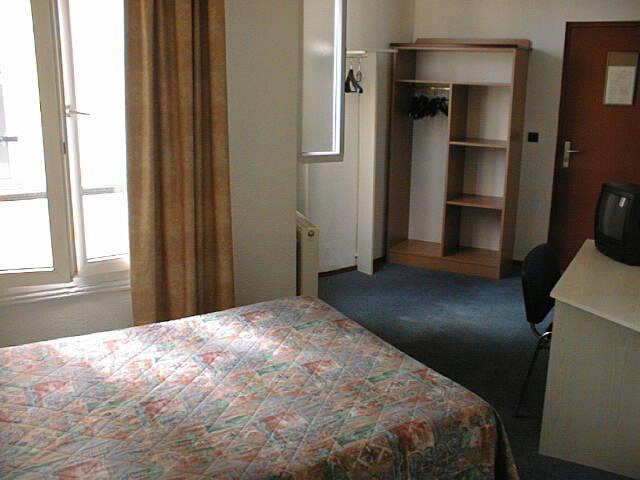 Ferney République Hotel