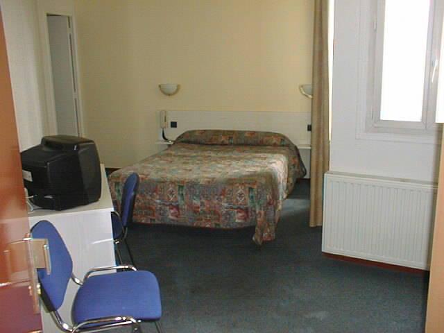 Hotel Ferney République *