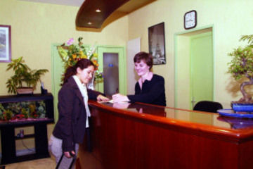 Hipotel Lilas Gambetta Parigi