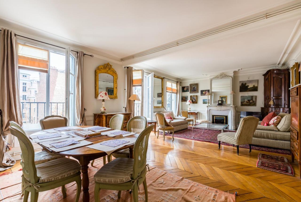 Veeve - Charming Mirabeau