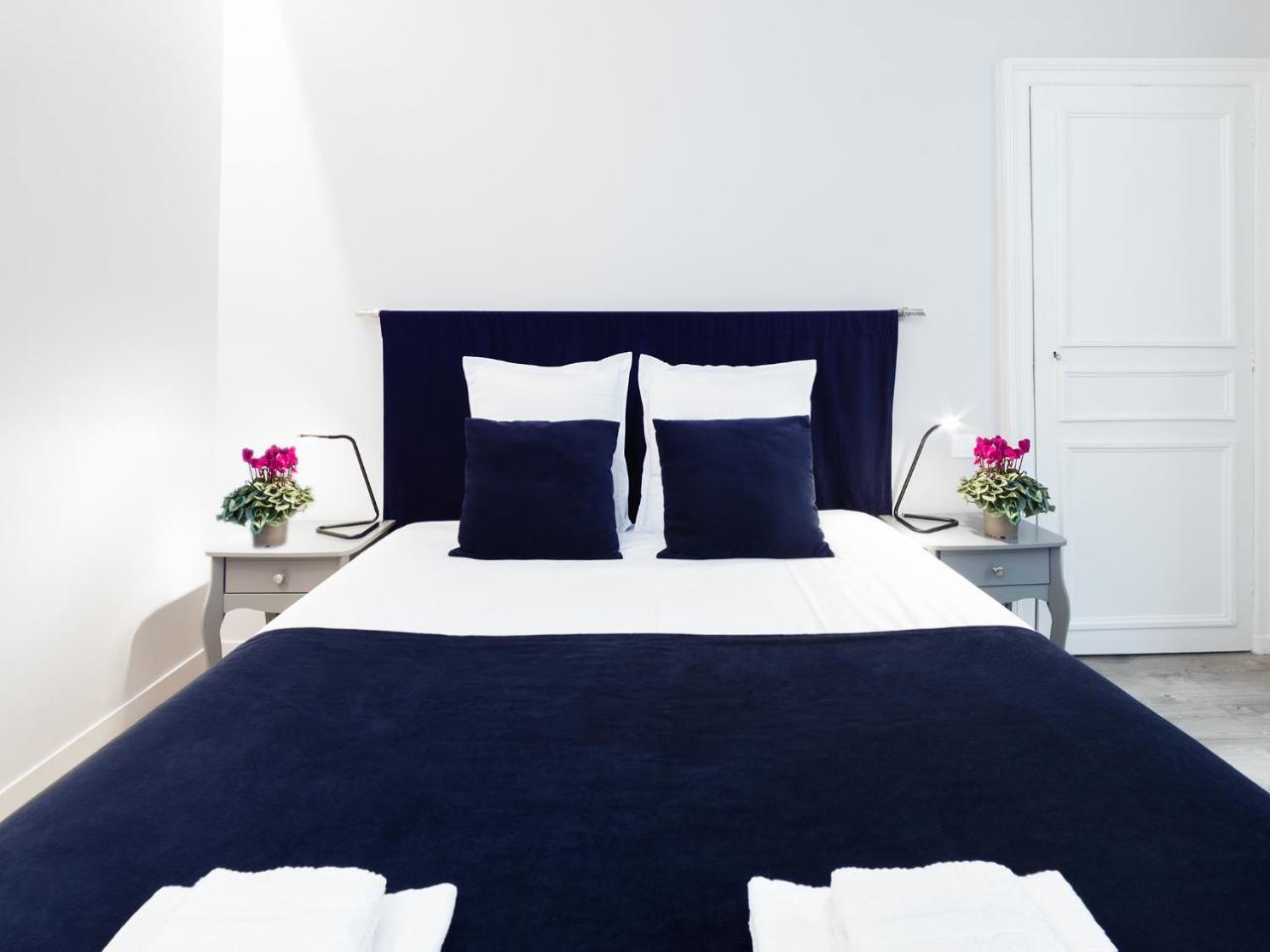 Apartment Chic Opera *