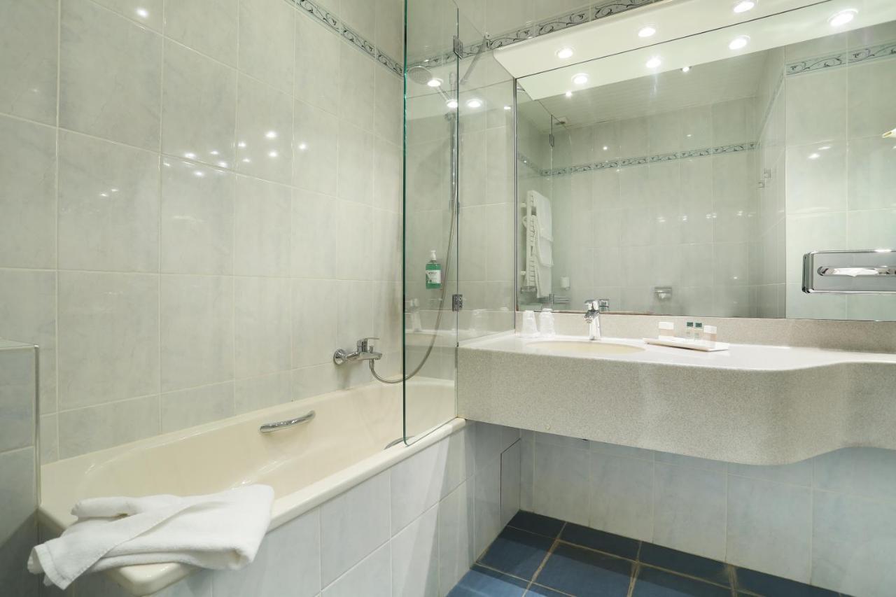Cécilia Hotel 3*