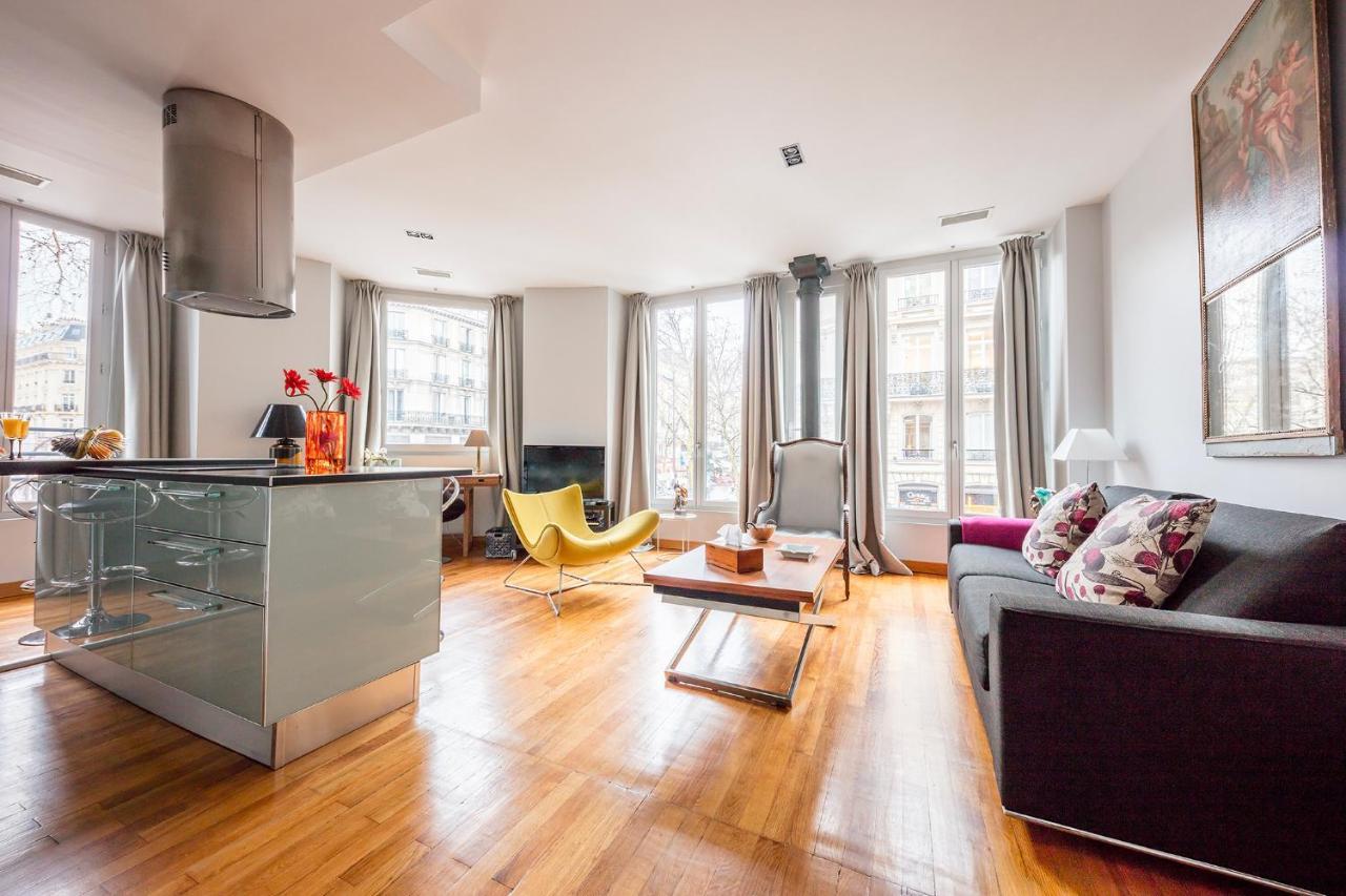 Appartamento Typical Parisian 70 Sqm Parigi