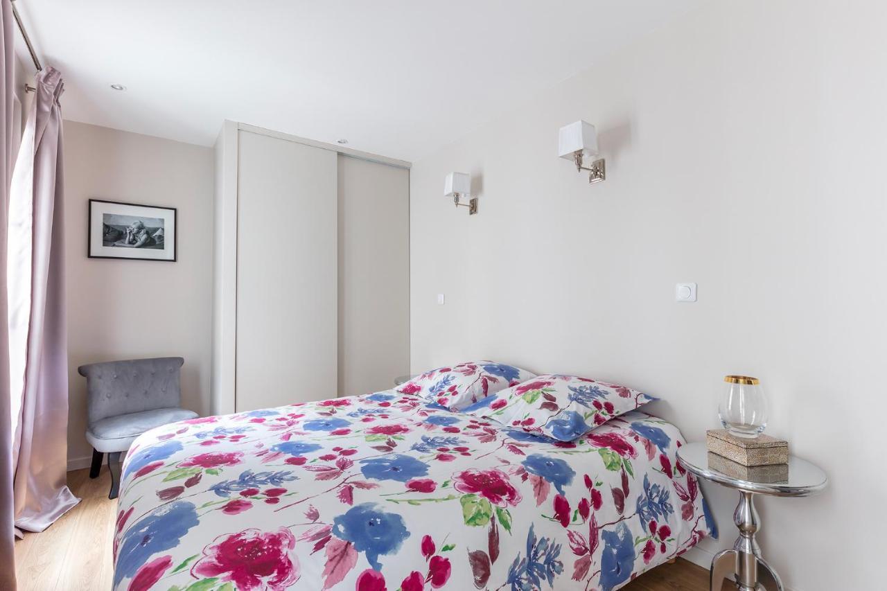 Families And Friends - Center - 110 Sqm *