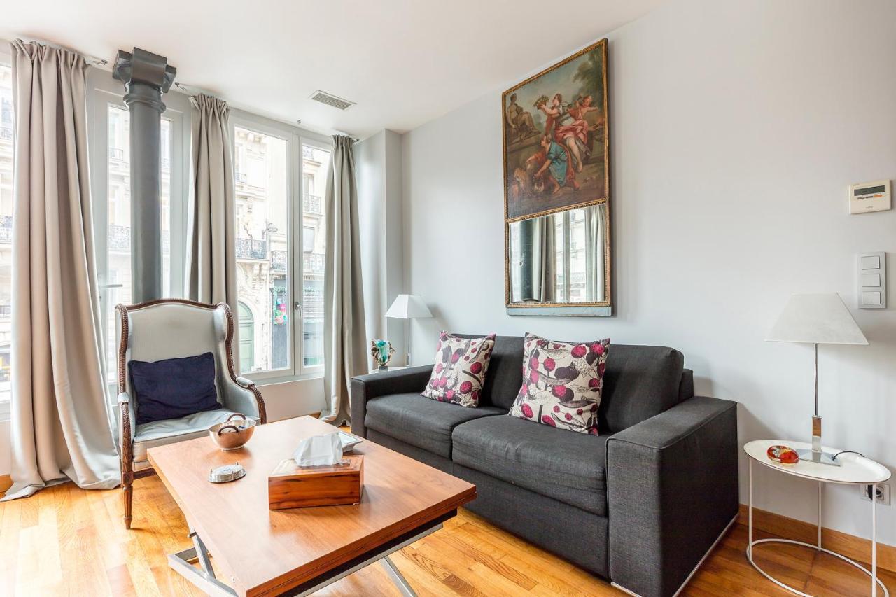 Appartamento Typical Parisian 70 Sqm Parigi