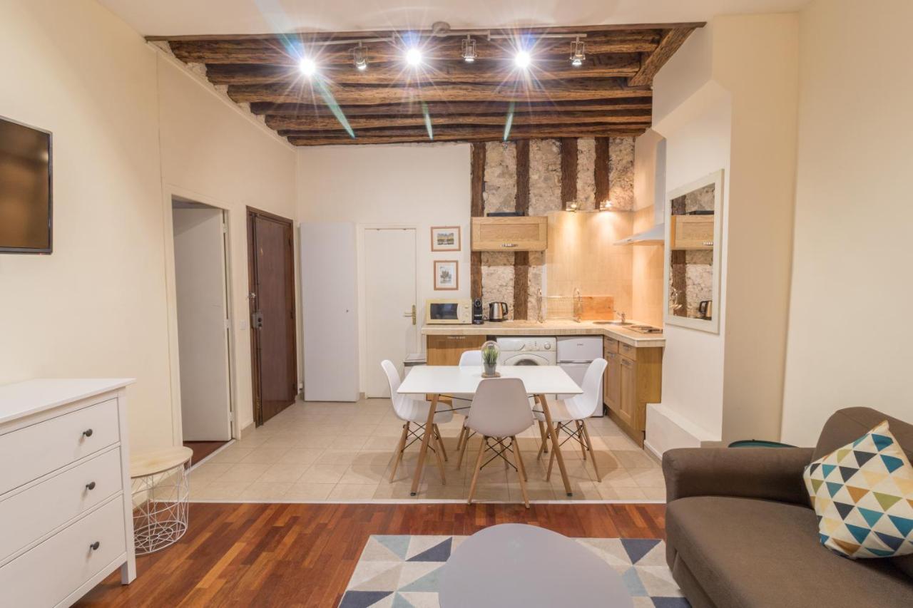 New Chic Flat : Le Marais - Place Des Vosges * Parigi