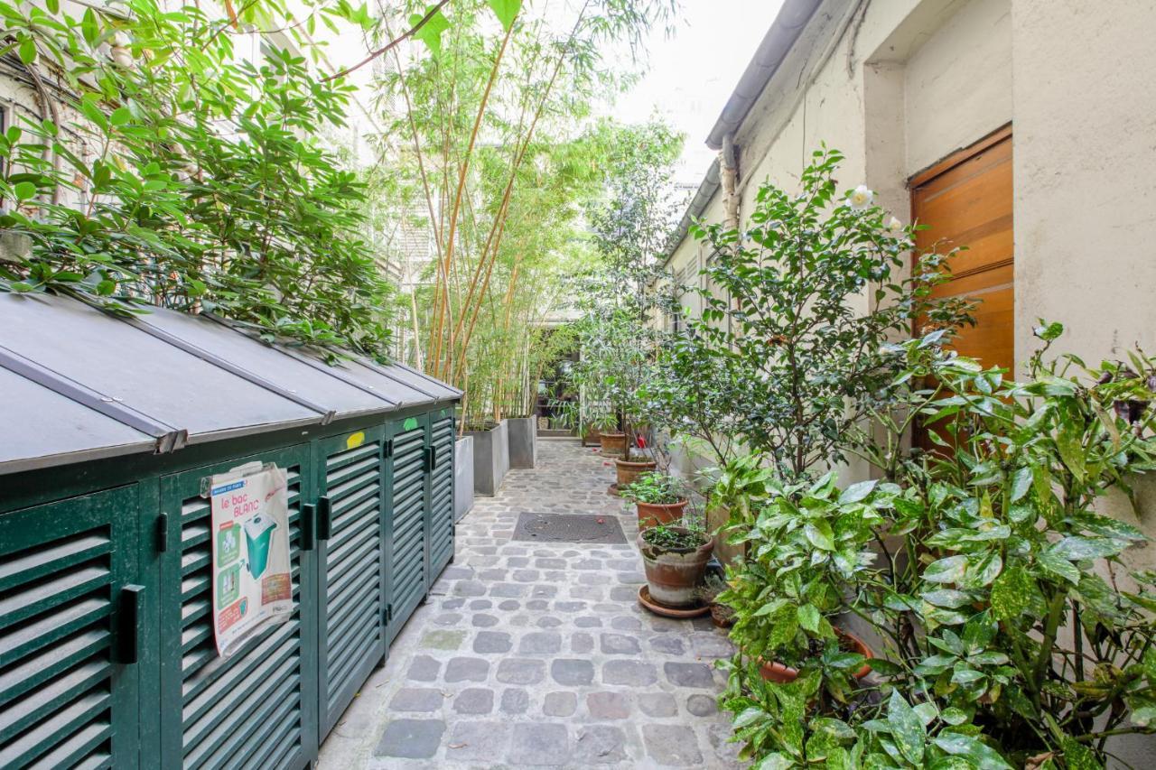 4 People Saint-germain-des-près - Quartier Latin By Weekome Parigi