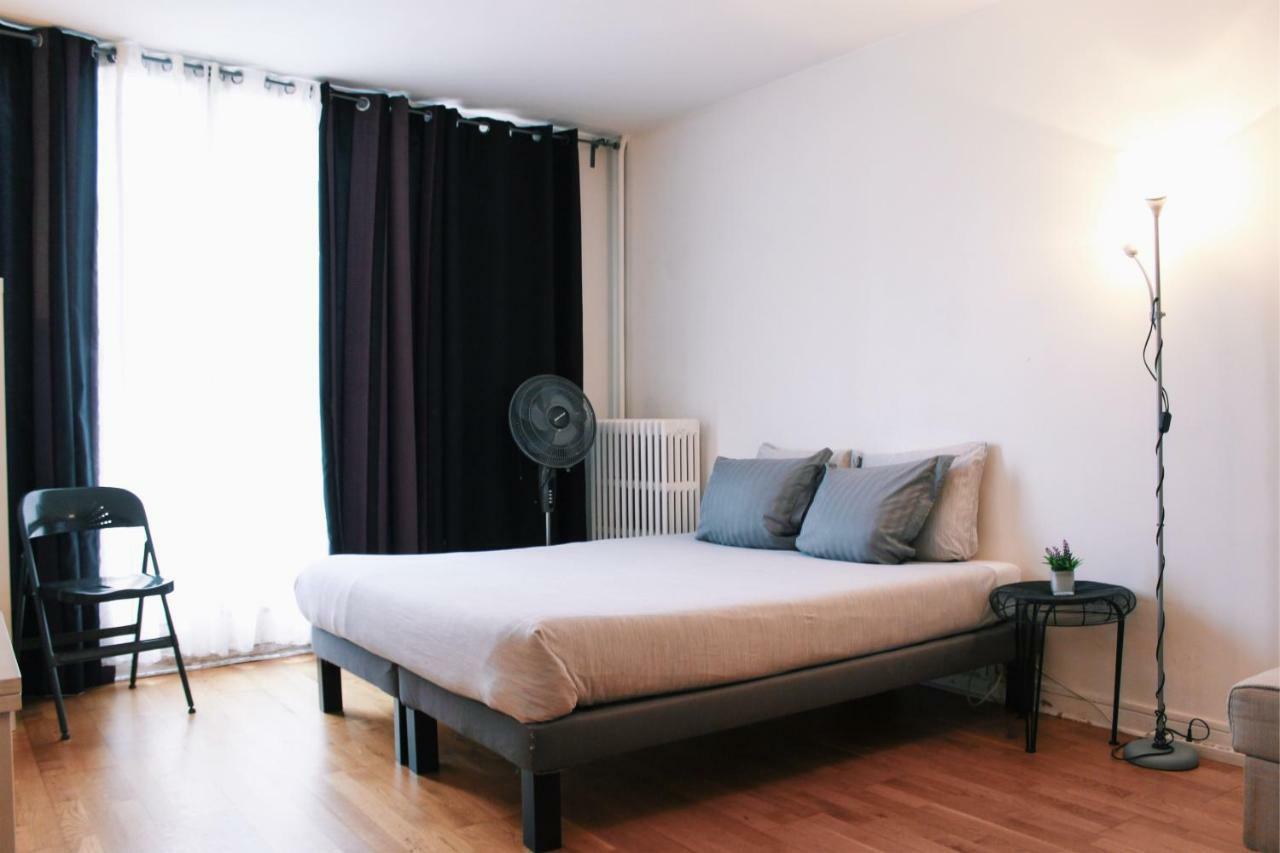 Lauriston Apartment *