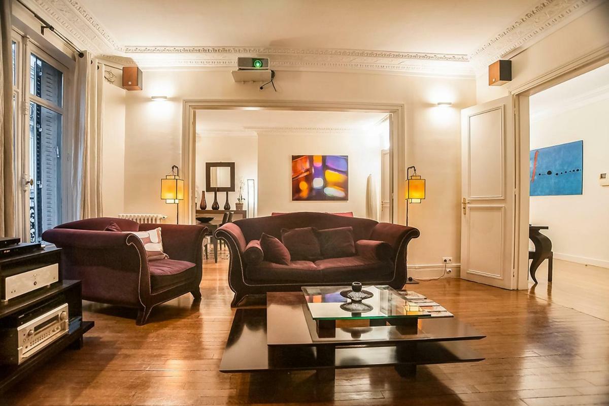 Rue Arsene Houssaye In Appartamento Parigi