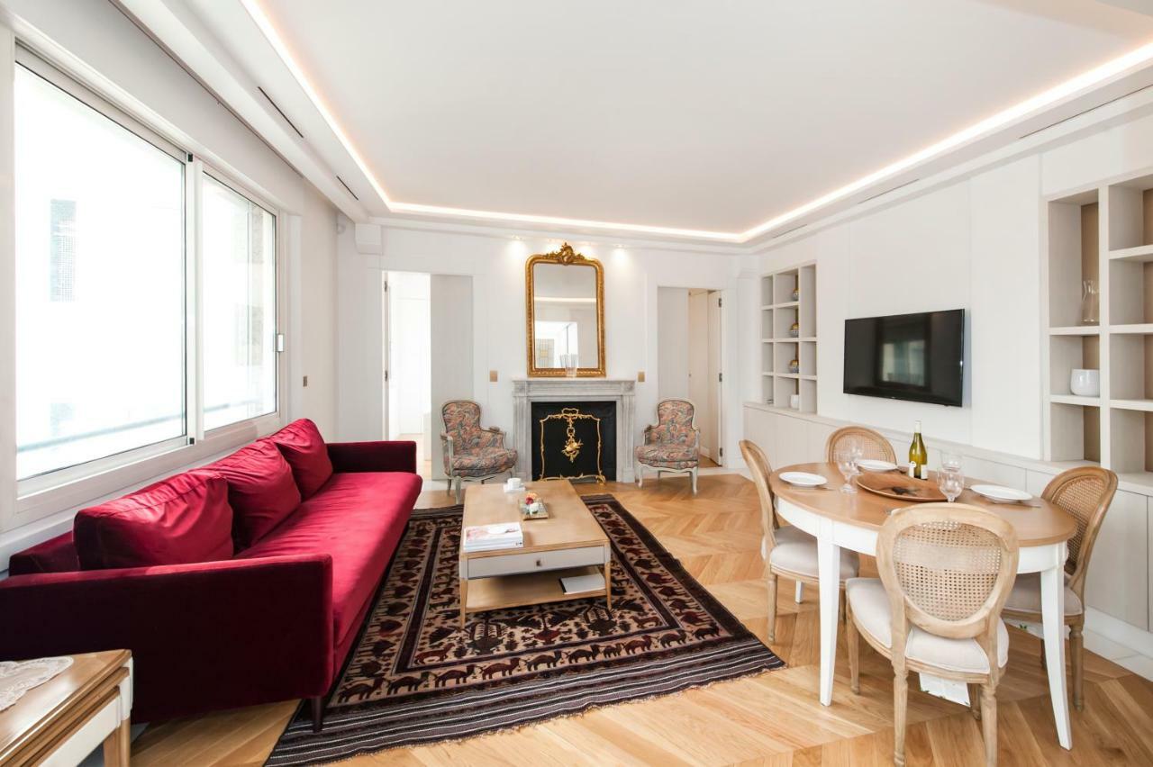 Luxury Montaigne *
