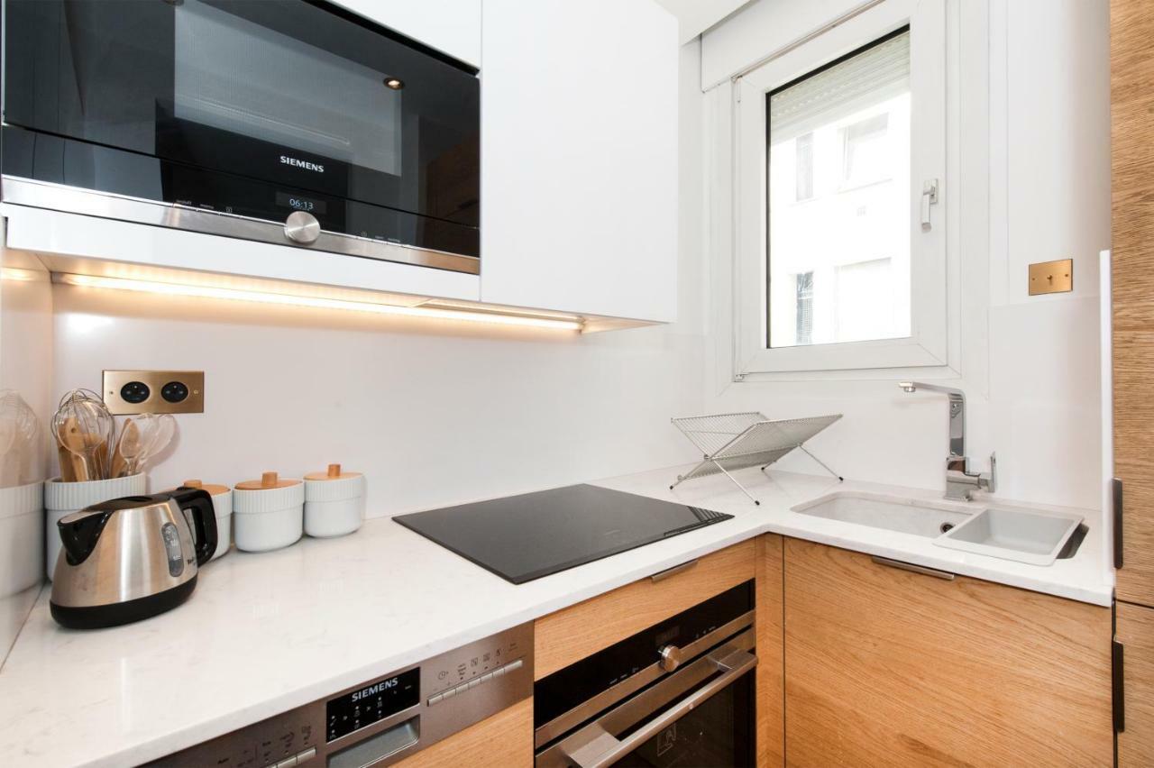 Appartamento Luxury Montaigne Parigi