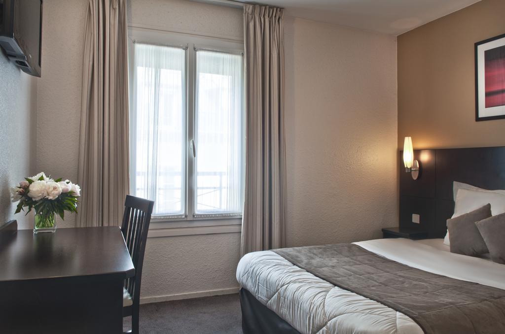 Hotel Les Hauts De Passy - Trocadero Eiffel 3*