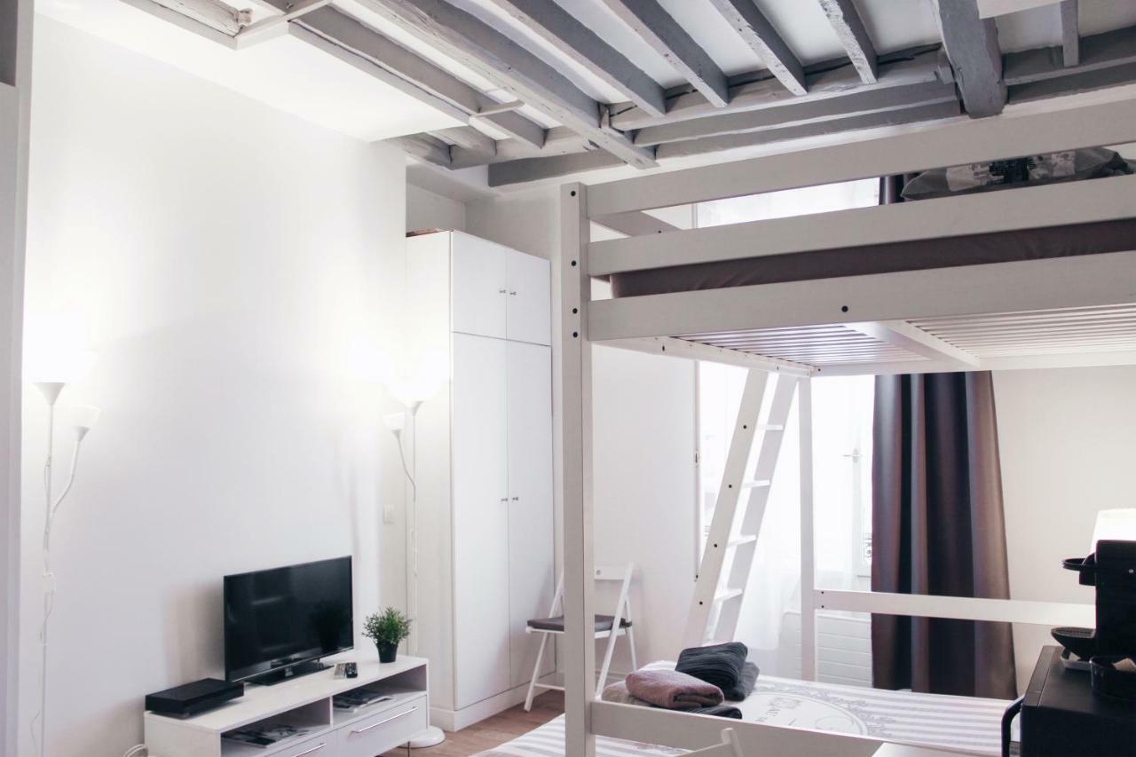 Parisian Flat *