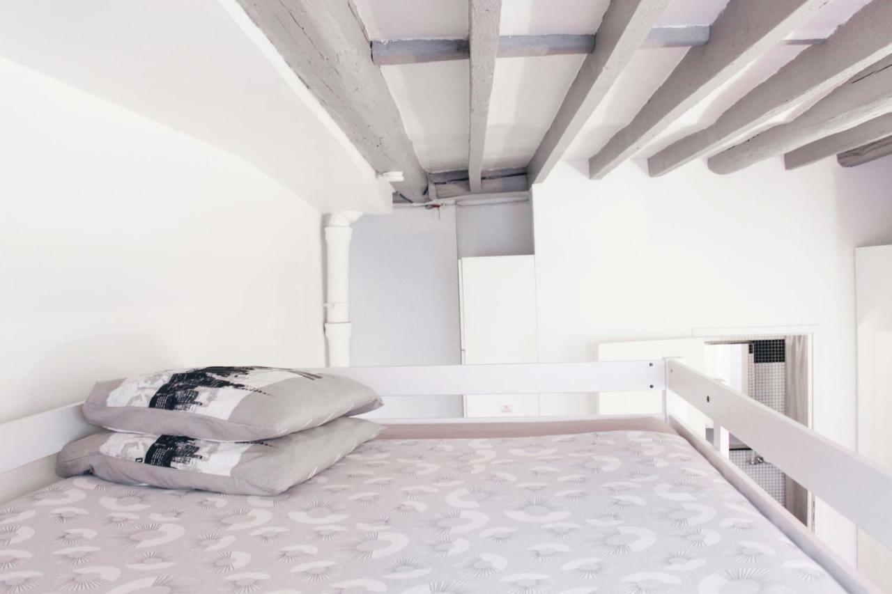 Parisian Flat *