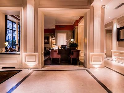 Le Lavoisier & Hotel 4*