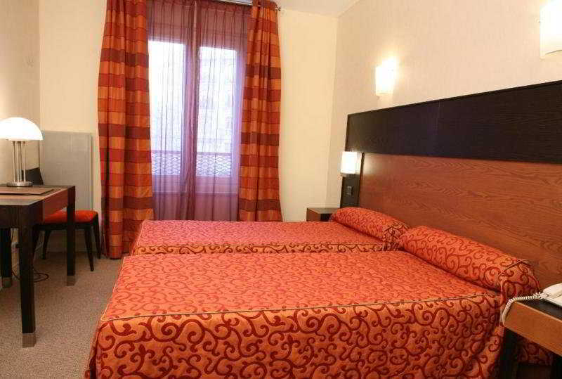 Raspail Montparnasse Hotel Parigi