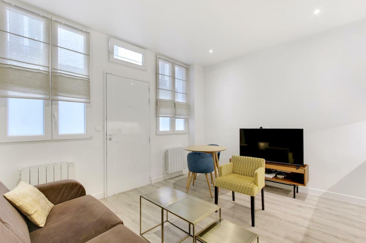 Pick A Flat's In Batignolles - Passage Cardinet *