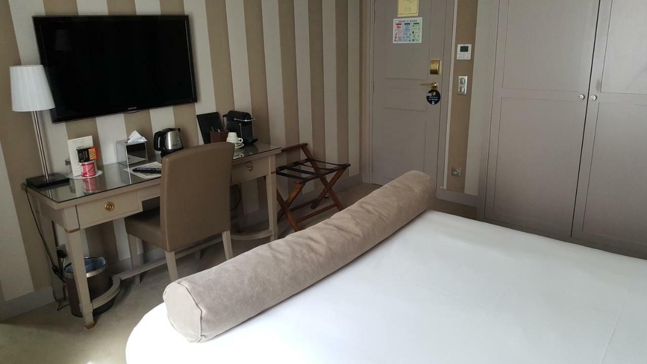 Hotel Saint Cyr Etoile