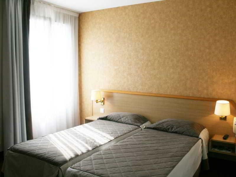Best Western Le Montmartre - Saint Pierre Hotel Paris