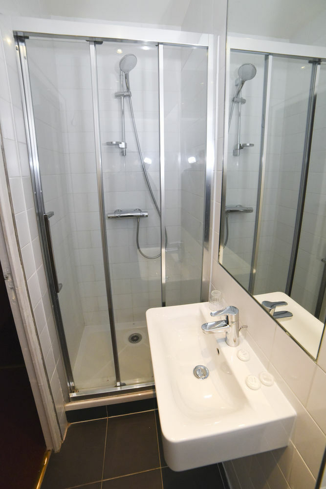 Sully Hotel Paris