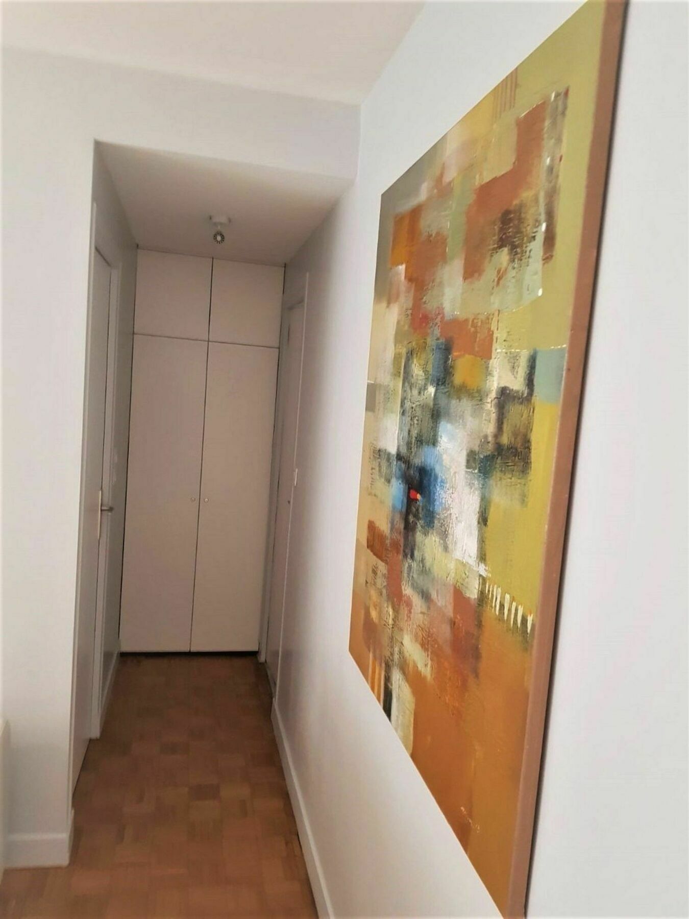 55 M2 With Balcony In The 6th Arrondiss. Appartamento Parigi