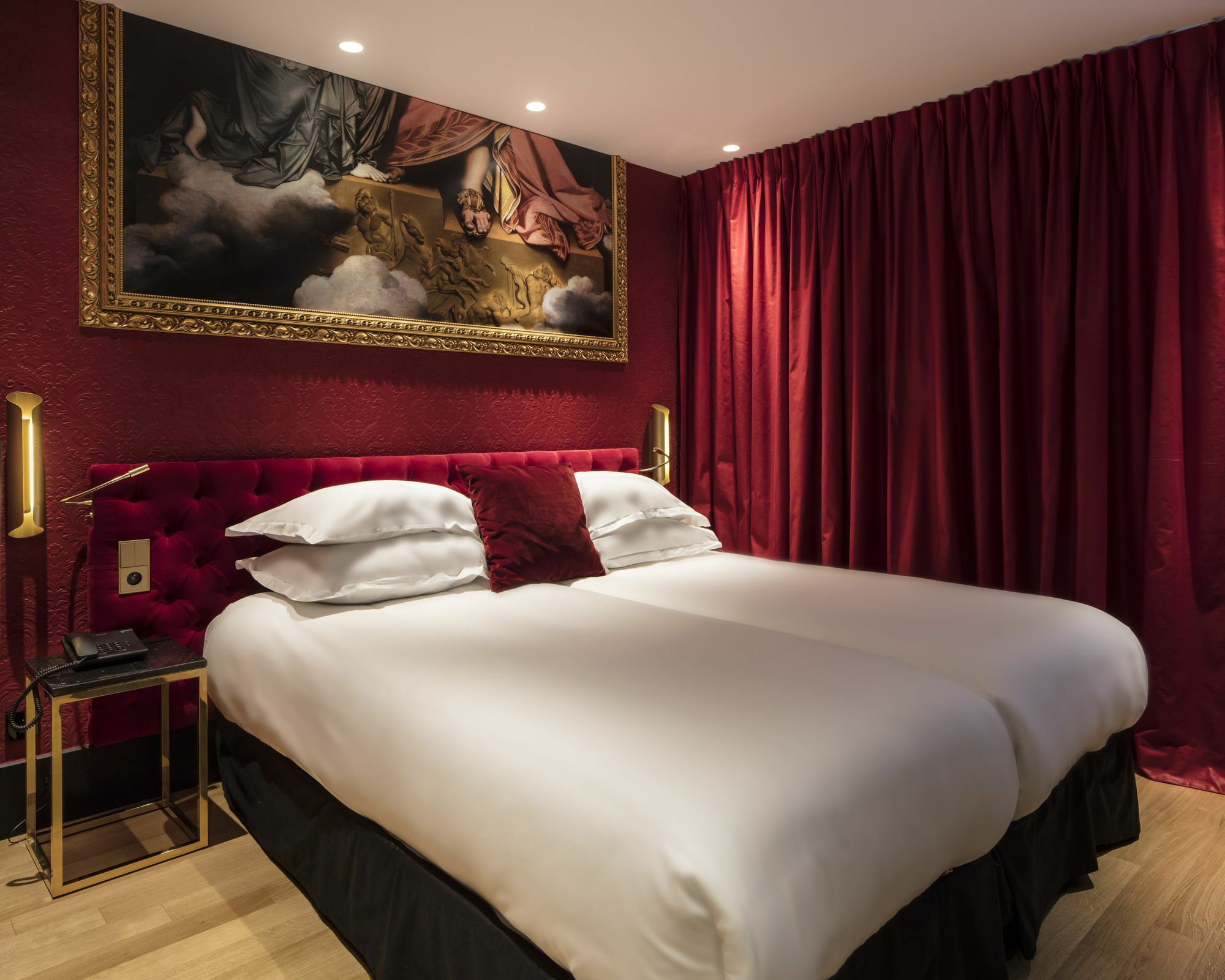 Eiffel Petit Louvre Hotel 3*