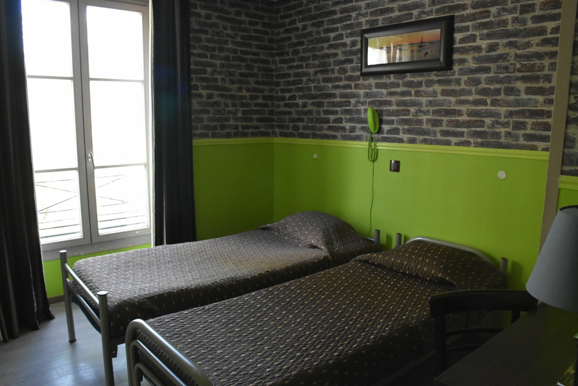 Absolute République Hotel