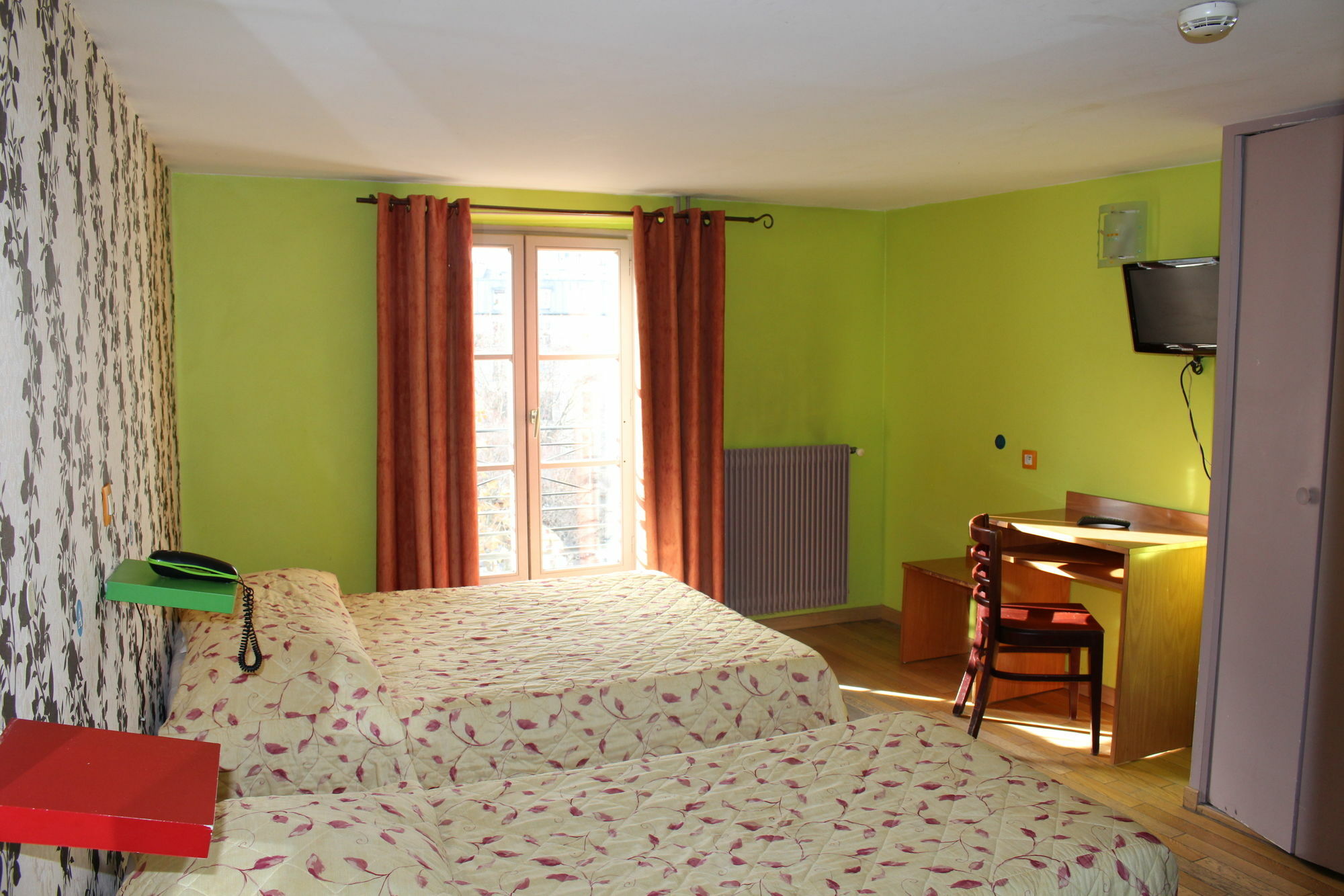 Hotel Absolute République Parigi