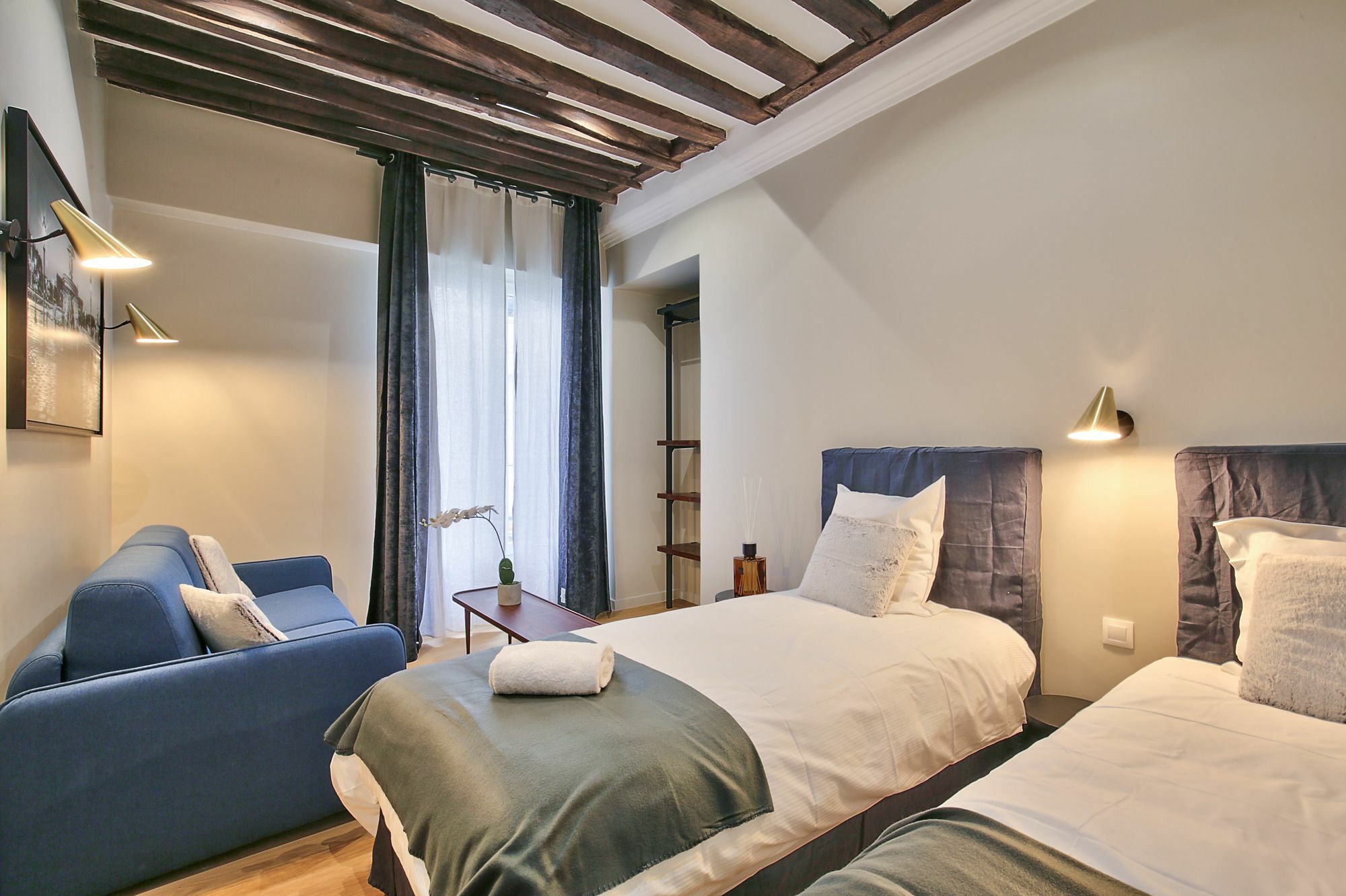 70 - Authentic Parisian Flat Apartment *