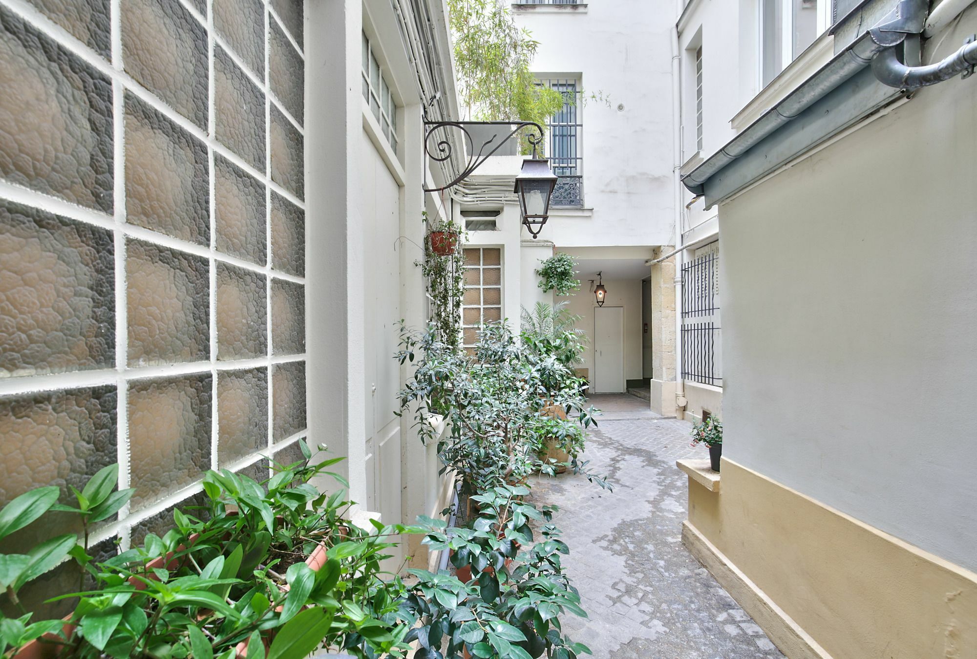 70 - Authentic Parisian Flat * Paris
