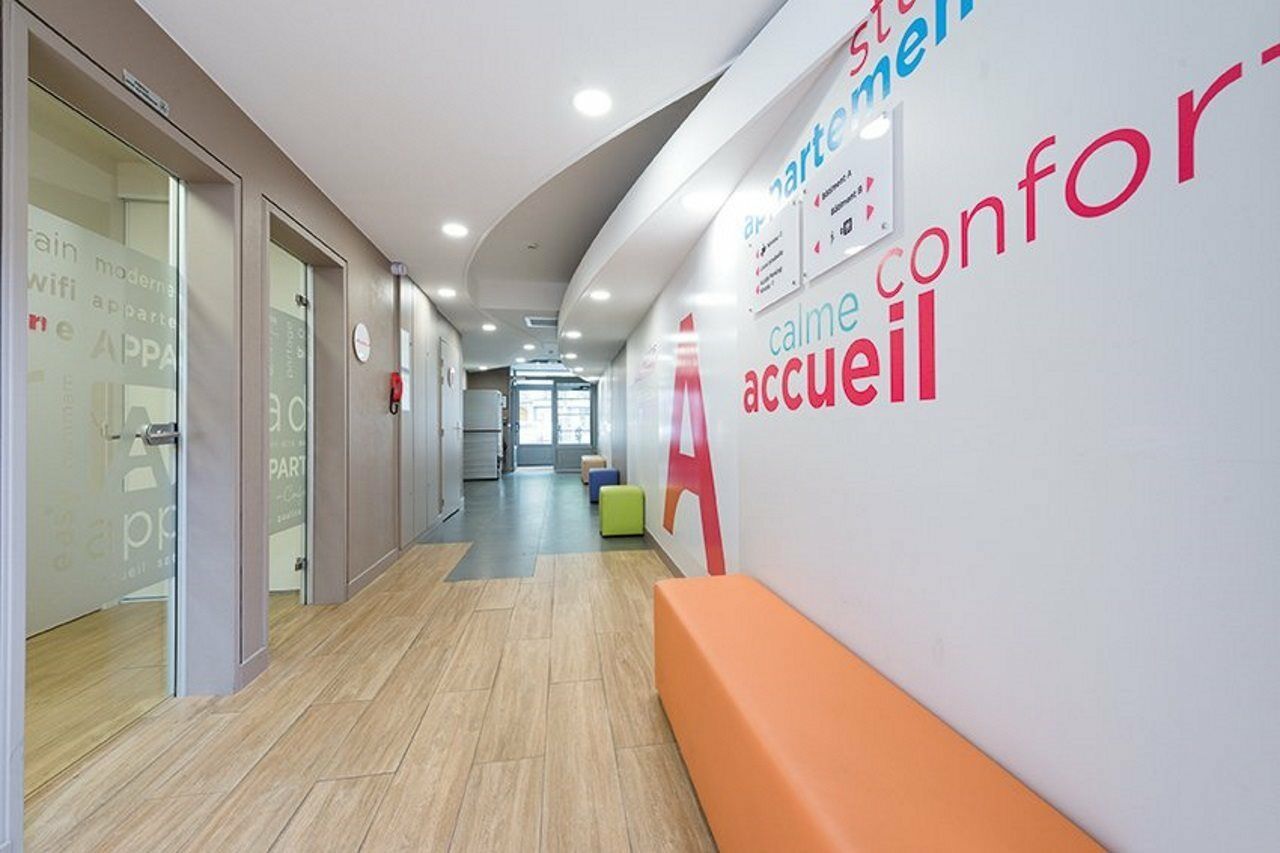 Appart'city La Aparthotel 2*