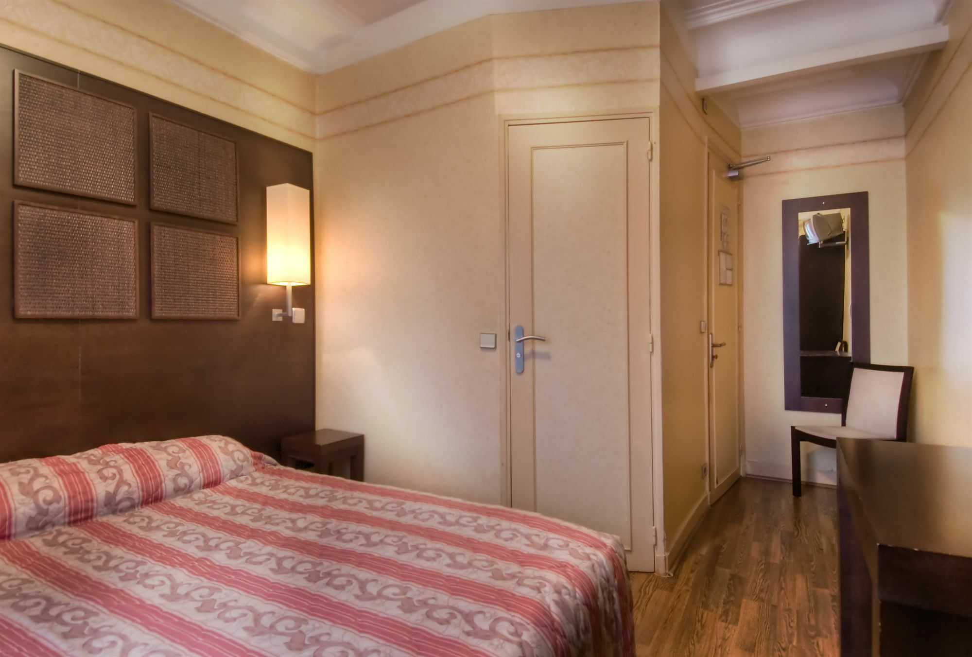 Hotel Art Quartier Latin By Malone 3*