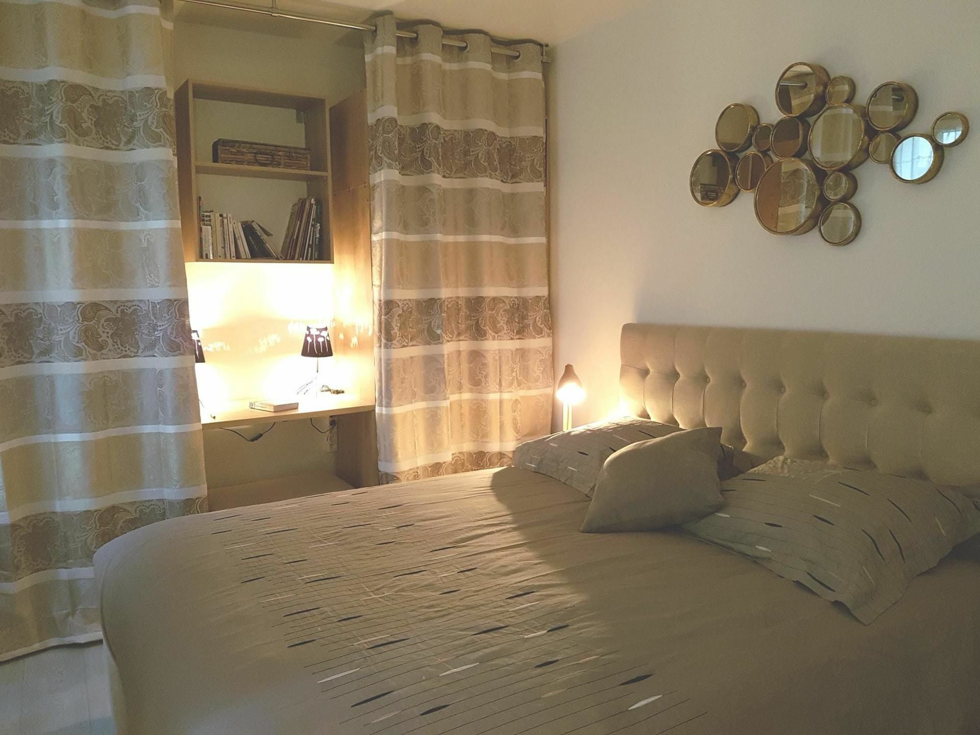 With One Bedroom In Paris, With Wifi