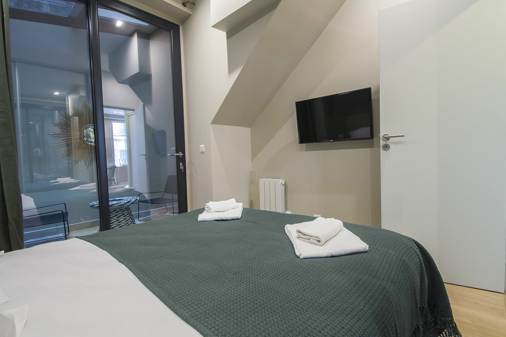 Luxury In - Republique Parigi