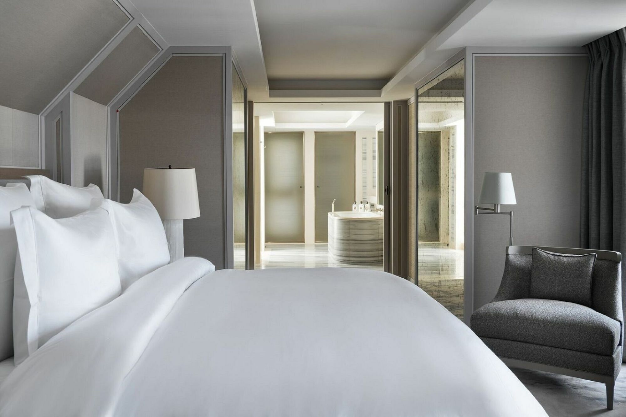 De Crillon Hotel 5*