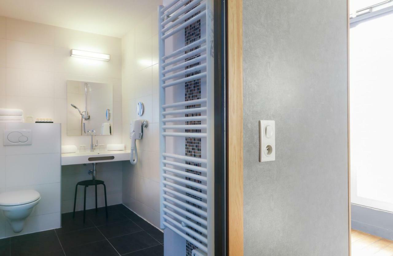 Ambre Hotel