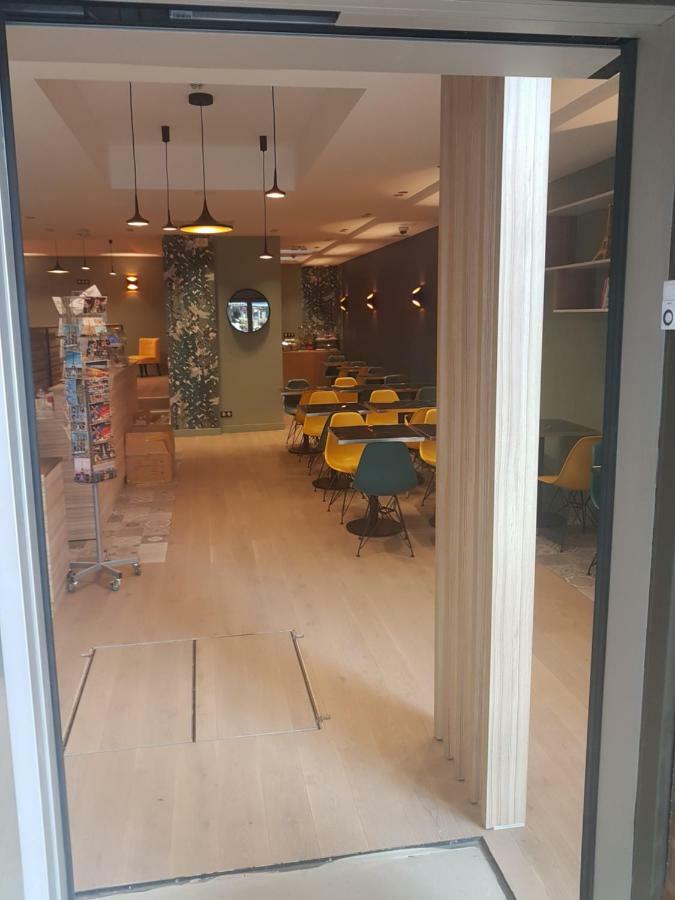 Panam - Place Gambetta-mairie De Gambetta 3*