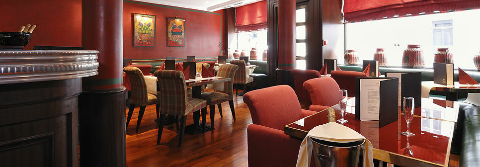 Royal Saint Honore Louvre 4*