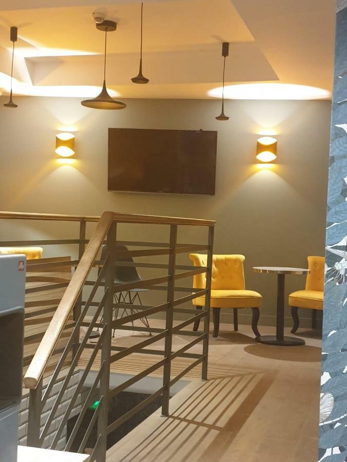 Panam - Place Gambetta-mairie De Gambetta Hotel