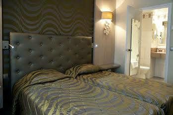Le Cardinal Hotel
